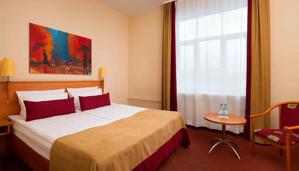 هتل سیتی تل اوکتیابرسکایا سن پترزبورگ